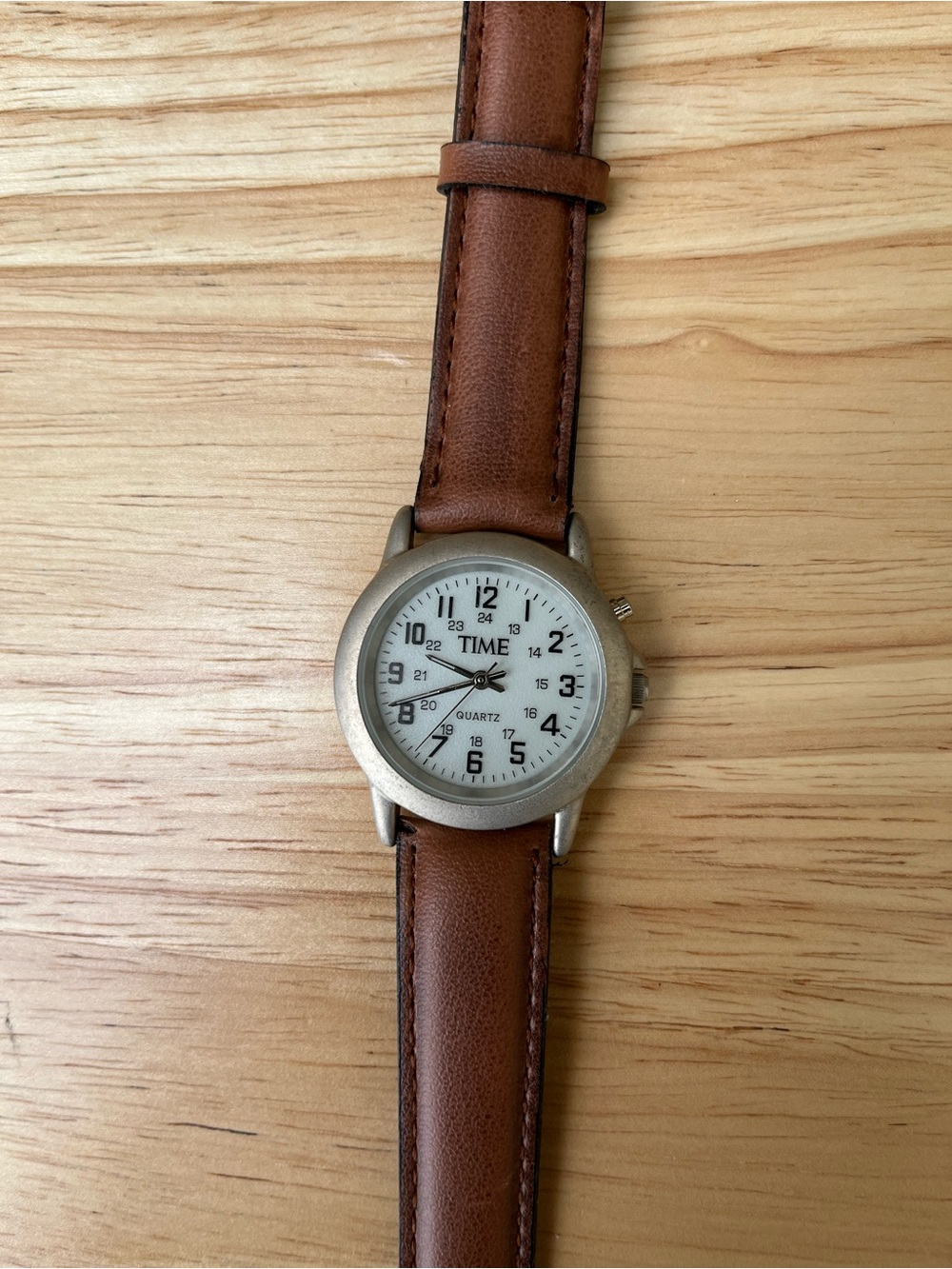 Men's Brown Leather Strap Quartz Watch